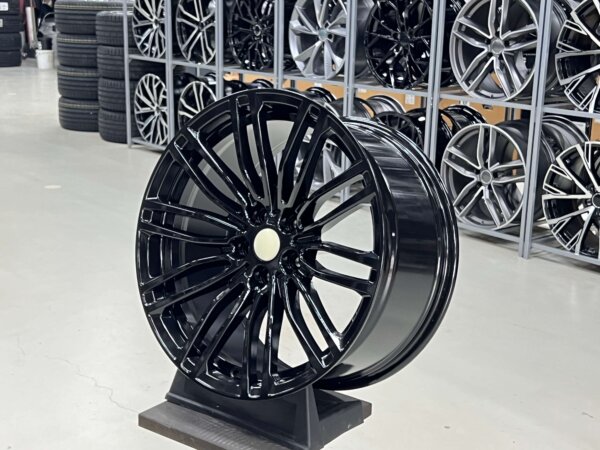 19 Inch Velgen 5x120- Breedset Style 664M Look Hoogglans Zwarte velgen set