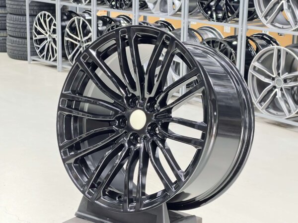 19 Inch Velgen 5x120- Breedset Style 664M Look Hoogglans Zwarte velgen set