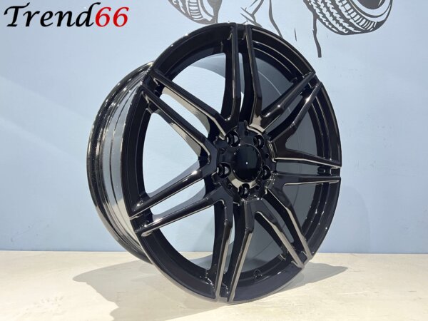19 Inch Velgen 5x112 -V Spaak model verzwaarde velgen. Hoogglans zwart