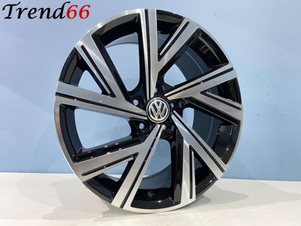 IMG_8778 17 Inch Velgen 5x100- Bergamo Look Velgen set in Hooglans Zwart Gepolijste versie