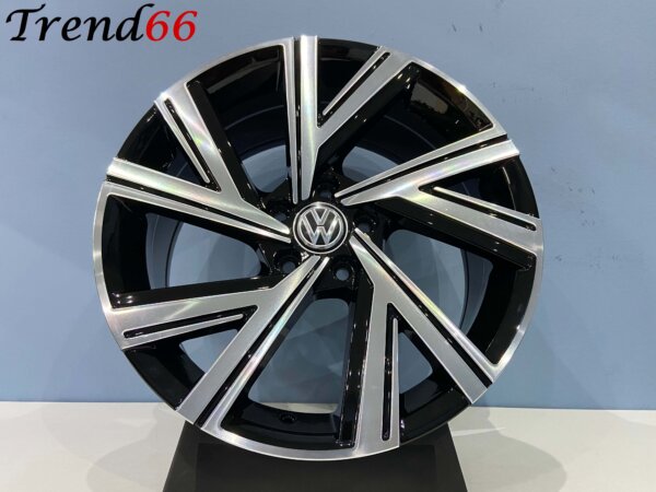 19 Inch Velgen 5x112- Bergamo Look Velgen Set in Hoogglans Zwart Gepolijste kleur