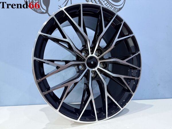 IMG_9078 18 Inch Velgen 5x112- Vossen Velocity Look Velgen Set. Glans zwarte Gepolijste Duo Color