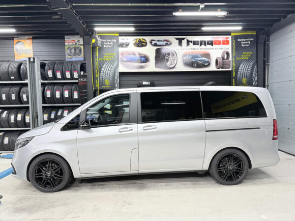 19 Inch Velgen 5x112 -V Spaak model verzwaarde velgen. Hoogglans zwart