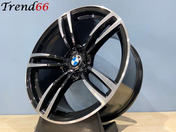 IMG_0106 19 Inch 5x120 Breed Set Style 437M Look Glans Zwart Gepolijst Kleur
