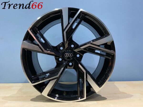 IMG_1733 18 Inch Velgen 5x112- RS6 Look Hoogglans Zwart Gepolijste kleur