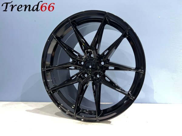 19 Inch 5x112 Rohana Performance Look Velgen Set Hoogglans Zwarte kleur