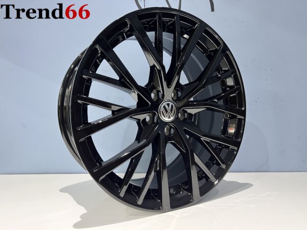 IMG_2300 17 Inch 5x100 GTI Parabolica Look Hoogglans Zwarte velgen