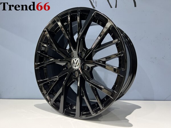 IMG_2303 17 Inch 5x100 GTI Parabolica Look Hoogglans Zwarte velgen