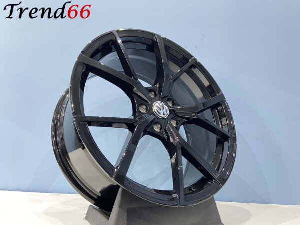 IMG_2397 19 Inch Velgen 5x112- Estoril R Look Velgen Set Glans Zwart Kleur SportVelgen