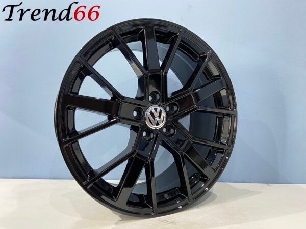 18'' Velgen 5x112- RS6 Performance Look Hoogglans Zwart kleur