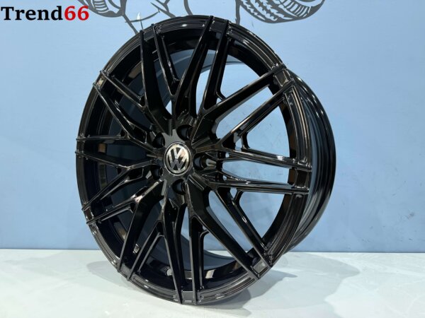 IMG_4188 17 Inch Velgen 5x100- Y Spaak Forget Velgen in Hoogglans Zwart