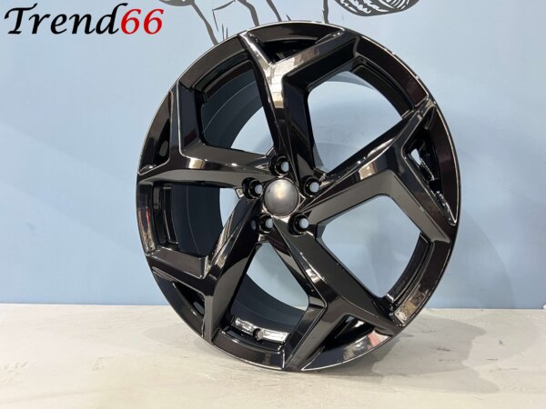 IMG_5628 18 Inch Velgen 5x112- Bonneville Look Velgen Zwarte Kleur