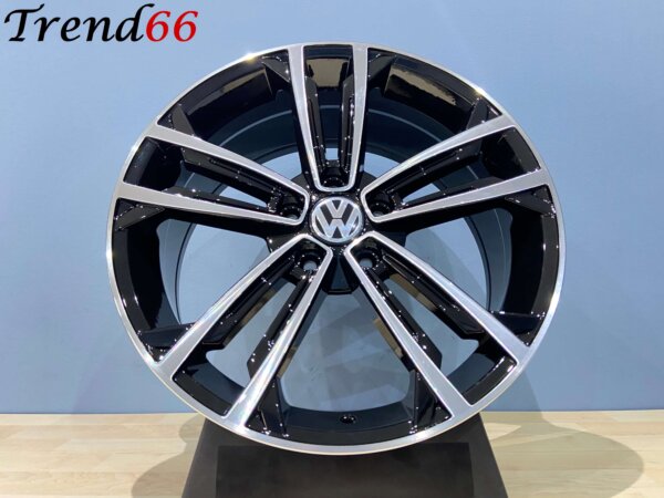 19 Inch Velgen 5x112- Sevilla R Look Velgen Set Hoogglans Zwart Gepolijst Kleur