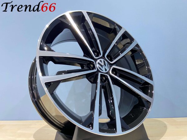 19 Inch Velgen 5x112- Sevilla R Look Velgen Set Hoogglans Zwart Gepolijst Kleur