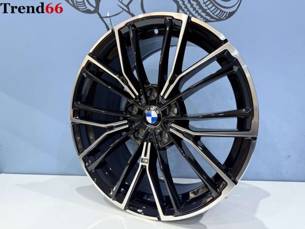 18 Inch Velgen 5x120 - 846M Look Velgen Set. Hoogglans Zwart Gepolijst Kleur
