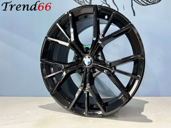 IMG_8257 19 Inch Velgen 5x120- Style 845M Look BREEDSET in Hoogglans Zwart