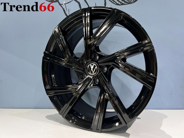 18 Inch Velgen 5x112- Bergamo Look Velgen Set Glans Zwart