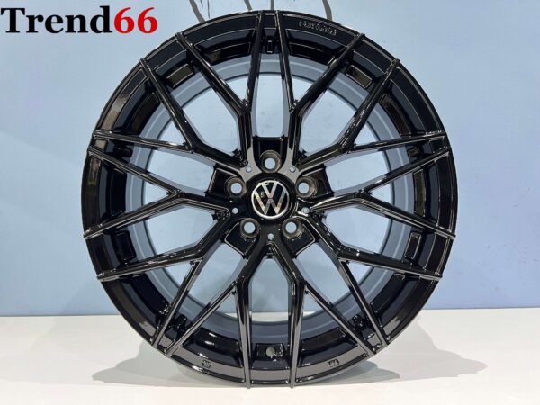 IMG_8458 17 Inch 5x100 Y 10 Spaak Forget Velgen Set Hoogglans Zwarte Kleur