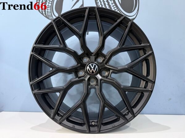 IMG_8570 20'' 5x120 Nieuw In Doos Vossen Bulli R Look Velgen Set. Satin Zwart Kleur SportVelgen.