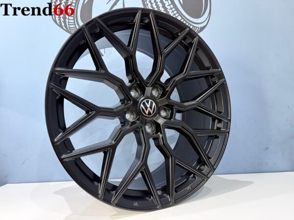 IMG_8571 20'' 5x120 Nieuw In Doos Vossen Bulli R Look Velgen Set. Satin Zwart Kleur SportVelgen.