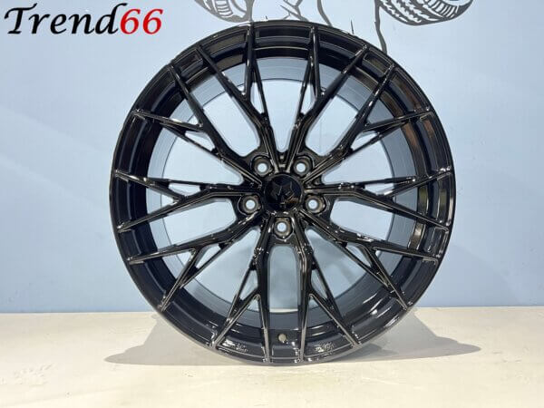 18 Inch Velgen 5x100-RS Velocity Look Hoogglans Zwarte kleur