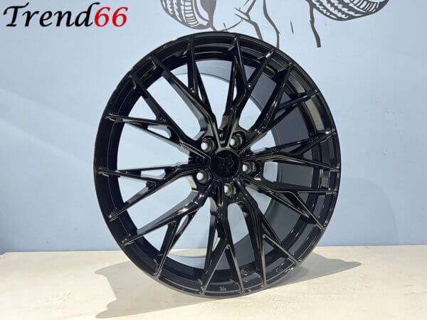 18 Inch Velgen 5x100-RS Velocity Look Hoogglans Zwarte kleur