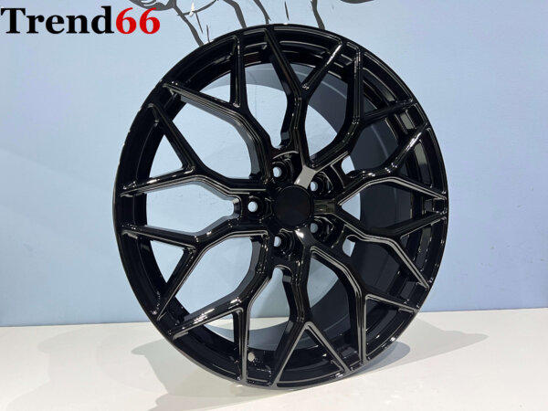 18 Inch 5x100 GTI Vossen Look Velgen Set Hoogglans Zwarte Kleur