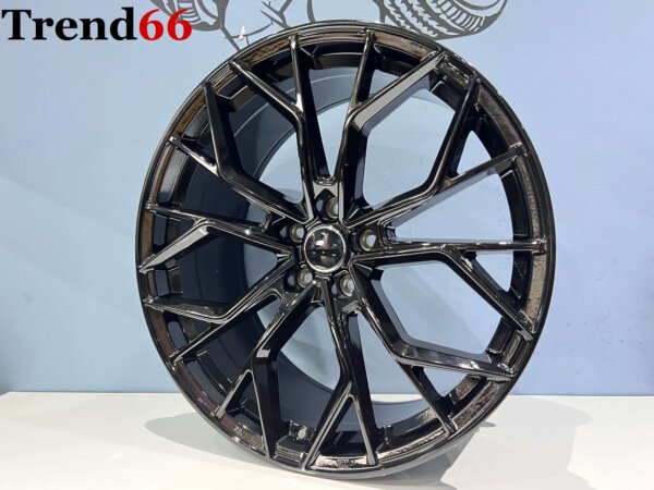 IMG_9027 20 Inch 5x112 Vossen Performance R8 Look Velgen Set Glans Zwarte Kleur