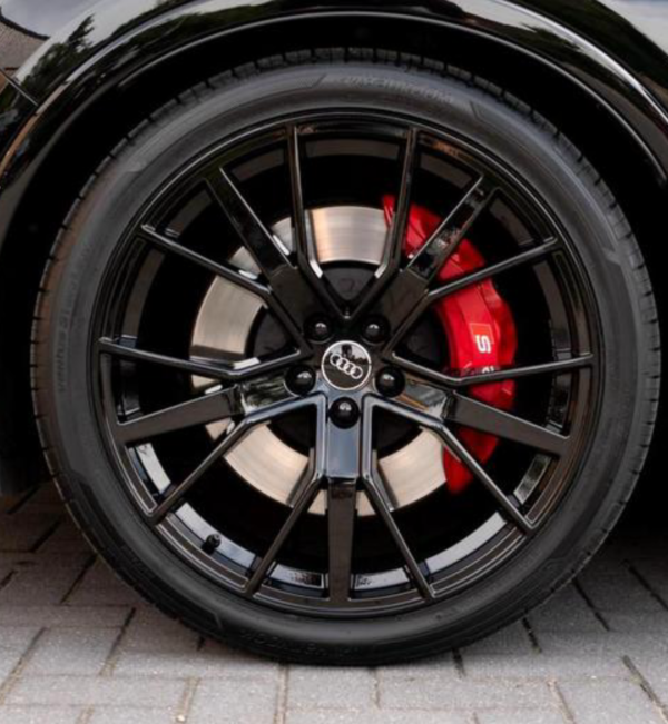 IMG_9455 21'' Nieuw In Doos RS6 Performance Velgen Set. Hoogglans Zwart Kleur SportVelgen.