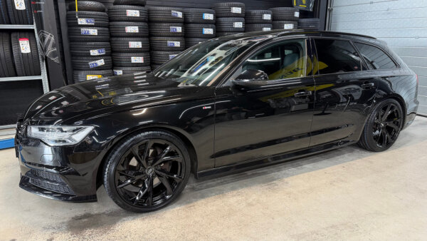IMG_E2197 20 Inch Velgen 5x112- RS8 Performance Look Velgen Set Glans Zwarte Kleur