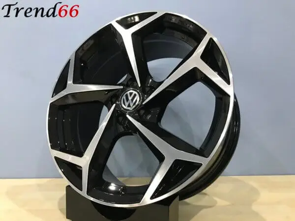 18 Inch Velgen 5x100- Bonneville Look Velgen Set  Zwart Gepolijste  Kleur