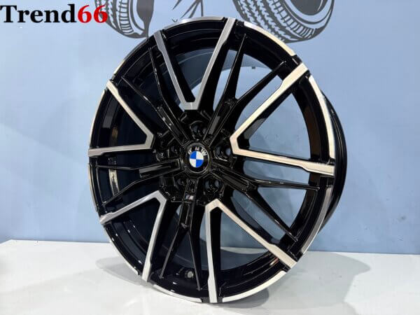 IMG_3732 19 Inch 5x112 951M Look Breed Set Velgen Hoogglans Zwart Gepolijste Kleur