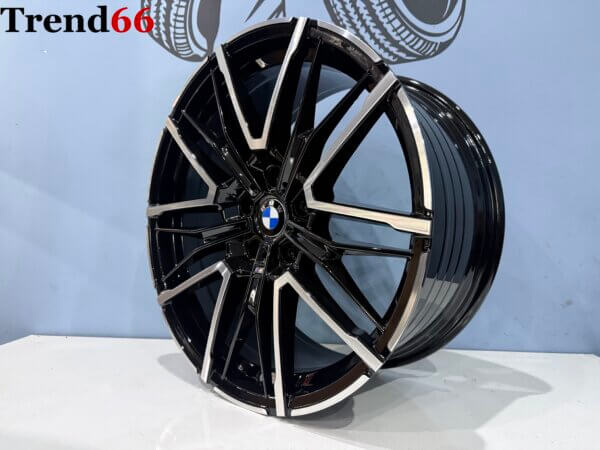 IMG_3733 19 Inch 5x112 951M Look Breed Set Velgen Hoogglans Zwart Gepolijste Kleur