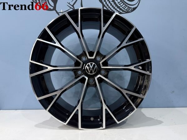 IMG_4215 18'' 5x112 Warmenau Look GTI Velgen Set. Glans Zwart Gepolijst Kleur SportVelgen.
