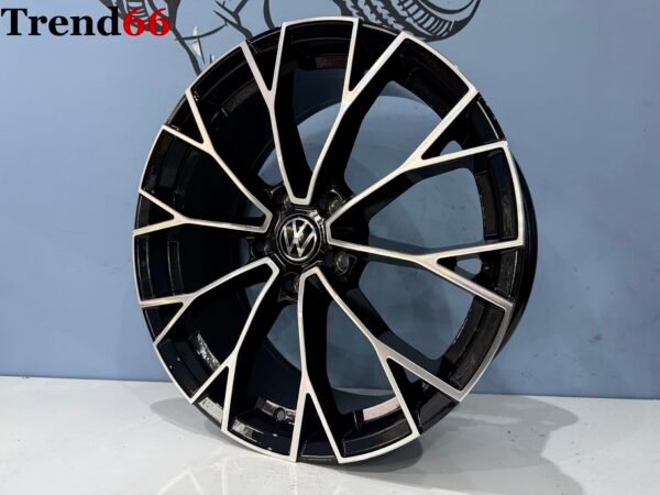 IMG_4220 18'' 5x112 Warmenau Look GTI Velgen Set. Glans Zwart Gepolijst Kleur SportVelgen.