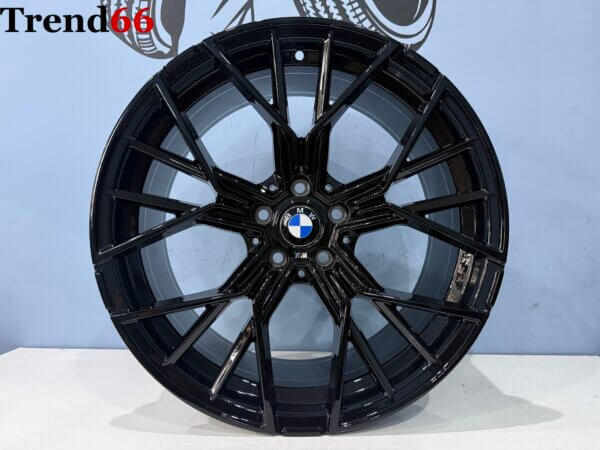 IMG_4222 19 Inch 5x112 811M Look Breed Set Velgen Hoogglans Zwarte Kleur