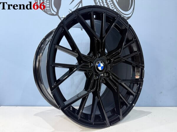 IMG_4225 19 Inch 5x112 811M Look Breed Set Velgen Hoogglans Zwarte Kleur