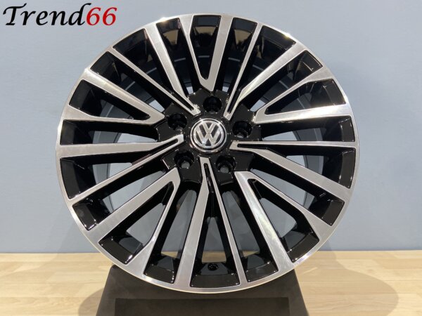 IMG_7146 18 Inch Velgen 5x120 - Vw Transporter Palmerston Look Verzwaard Hoogglans Zwart Gepolijst