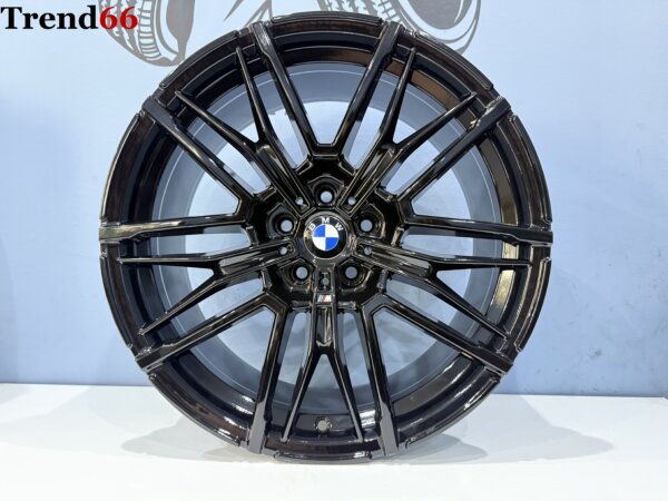 19 Inch 5x120 BREEDSET 951M Look Velgen in Hoogglans Zwart
