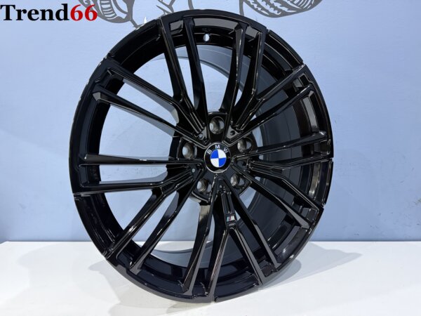 IMG_8656 18 Inch 5x120 - 846M Look Velgen Set Hoogglans Zwart
