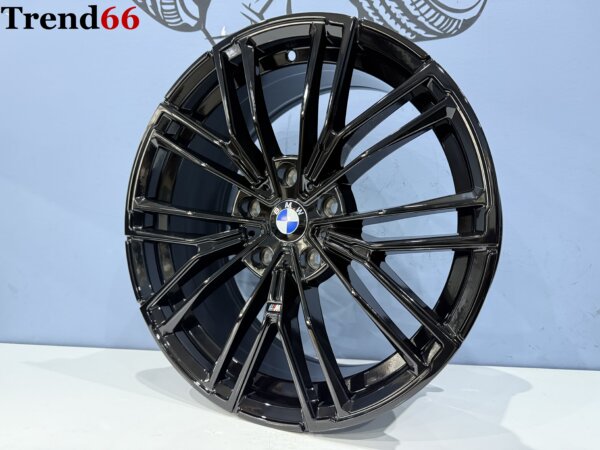 IMG_8658 18 Inch 5x120 - 846M Look Velgen Set Hoogglans Zwart