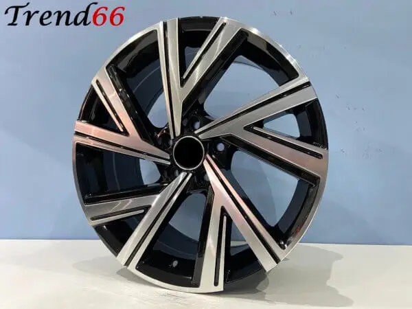 18 Inch Velgen 5x100- Bergamo Look Velgen Set Glans zwart gepolijste kleur